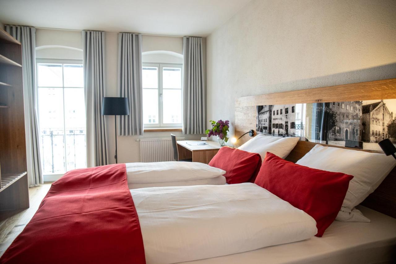 Altstadthotel Brauereigasthof Winkler Berching Esterno foto