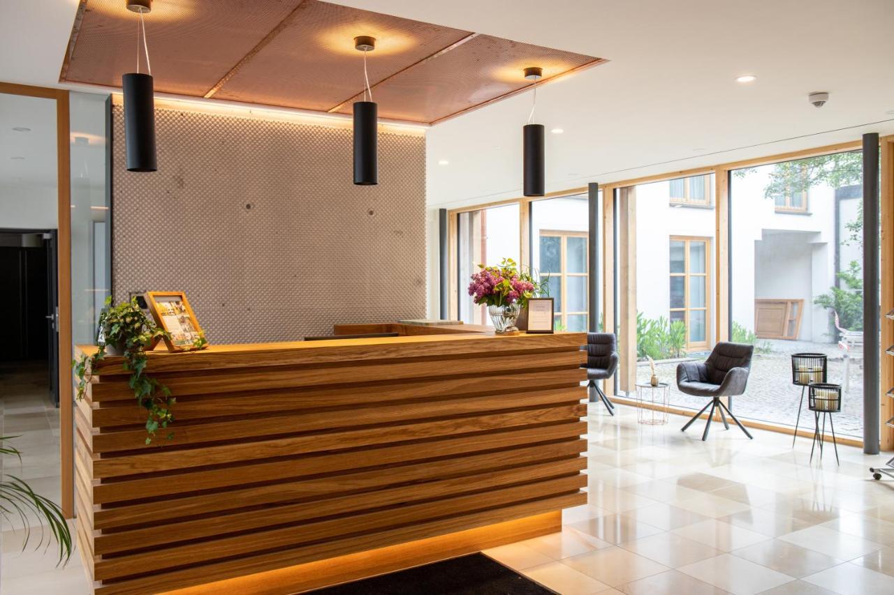 Altstadthotel Brauereigasthof Winkler Berching Esterno foto
