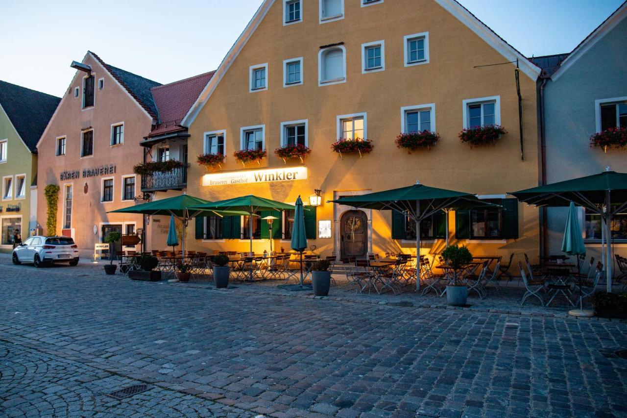 Altstadthotel Brauereigasthof Winkler Berching Esterno foto