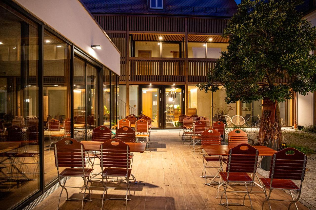 Altstadthotel Brauereigasthof Winkler Berching Esterno foto