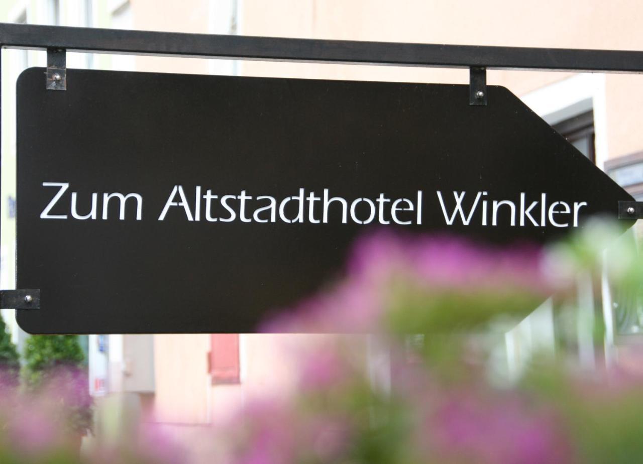 Altstadthotel Brauereigasthof Winkler Berching Esterno foto